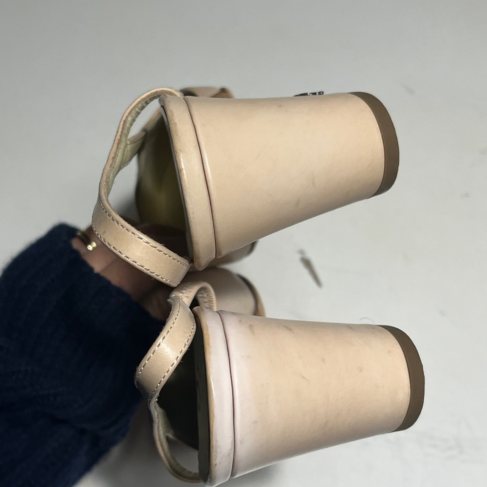 CHANEL Women's Red and Beige Heels - Picture 3 of 10